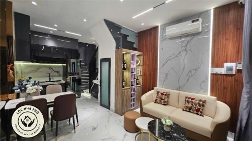 Nhà phố 2 tầng Tân Phú, giá tốt chỉ 5 tỷ, sở hữu ngay!